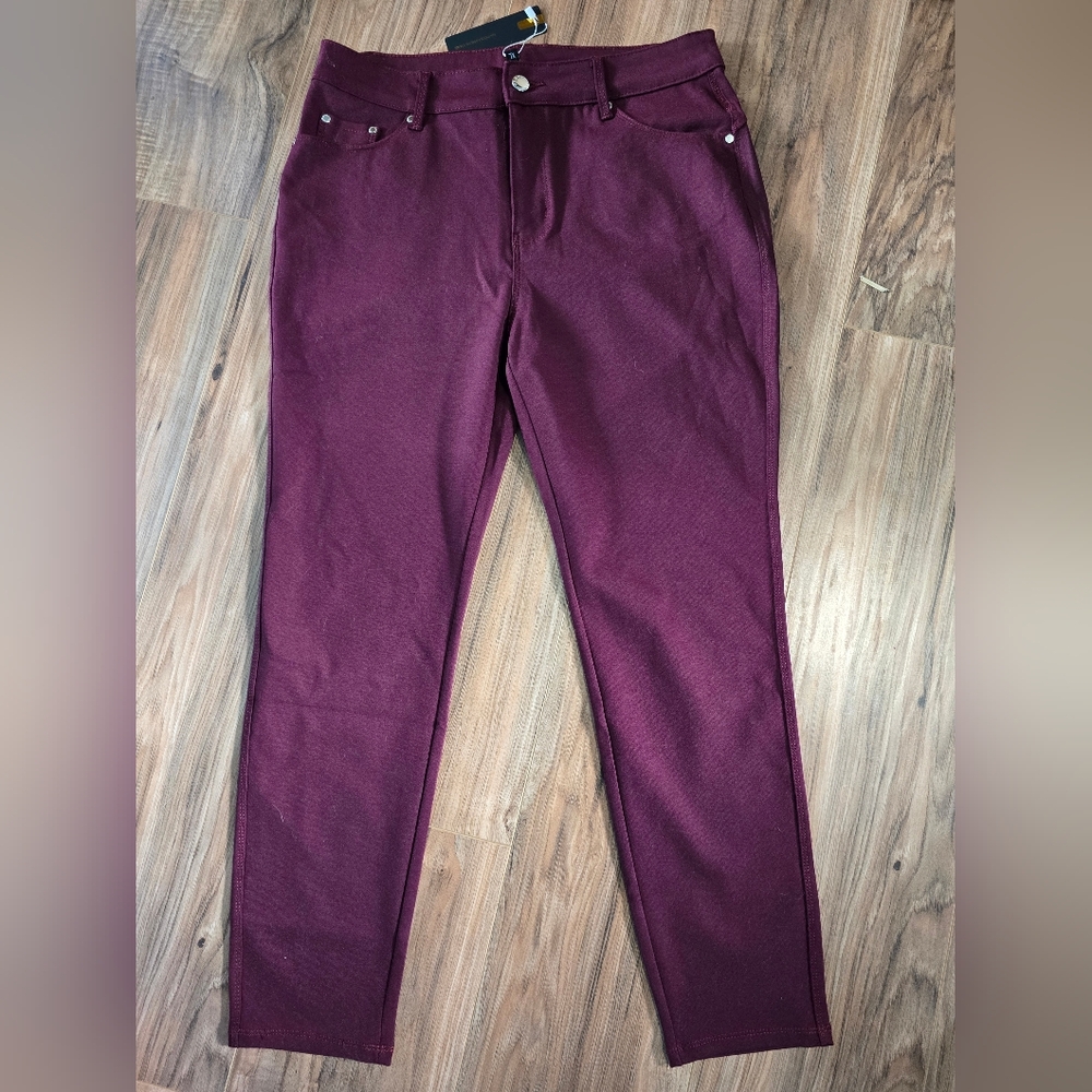 Women's Burgundy Jeans